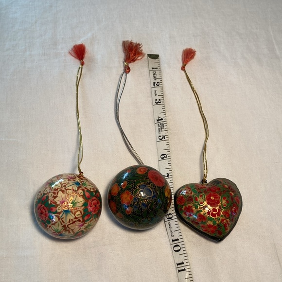 Kasmir Art Paper mache ornaments tassel hand painted - Picture 13 of 16